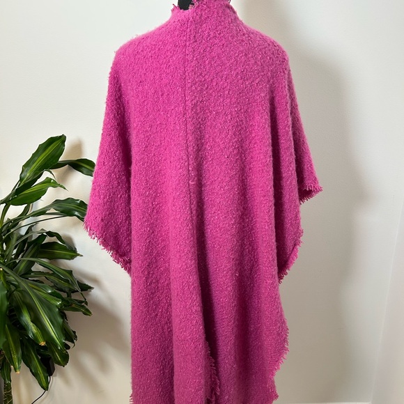 NWT Free Threads hot pink shawl - Picture 3 of 8